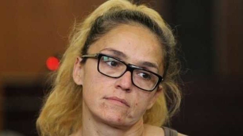 Пускат от затвора Десислава Иванчева, помилвана е