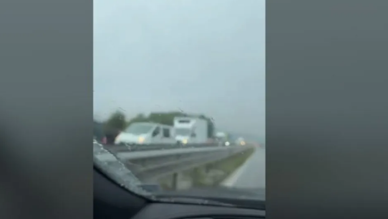 4 катастрофи на АМ “Тракия“ за 25 км заради дъжда