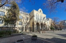 shest-uchilishta-shte-priemat-vremenno-732.jpg