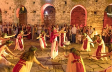 otmeniat-spektakala-hramovi-misterii-237.png