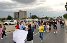 Часове чакане за автобус: Жители на пловдивско село излизат на протест