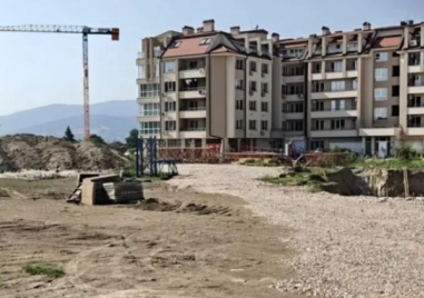 Областният управител на Пловдив върна скандално решение за строежи в полето