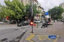 Счупен светофар на възлово кръстовище в Кючука