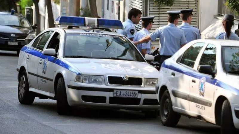 Спасиха българка, намушкана 10 пъти с нож в Крит