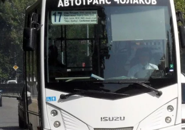 Автобус 17 възстановява движението си по „Шести септември“