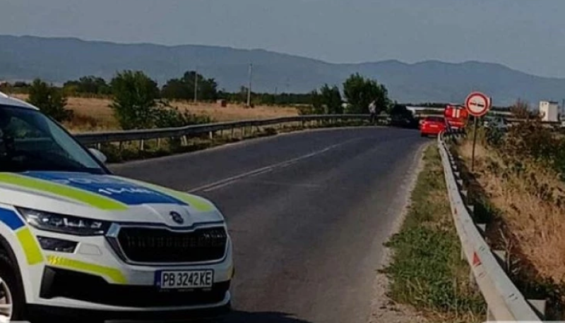 Инфаркт зад волана - причината за тежката катастрофа край Раковски