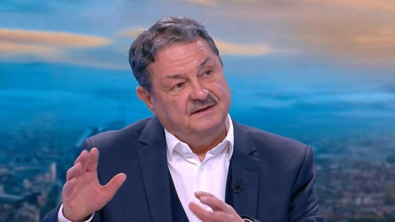 Проф. Рачев: Идва есента, само че ще я отложим малко