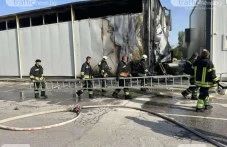 Пожарът в склада за обувки в Кючука: Изгоряла стока за 300 000 лева, а няма кой да плати щетите