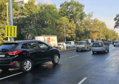 Коли вече тръгнаха по ремонтираното източно платно бул. „Васил Априлов“