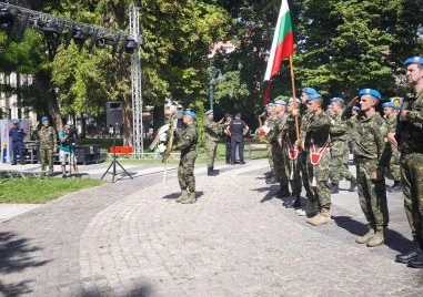 Пловдив се поклони пред делото на Захарий Стоянов и Райчо Николов