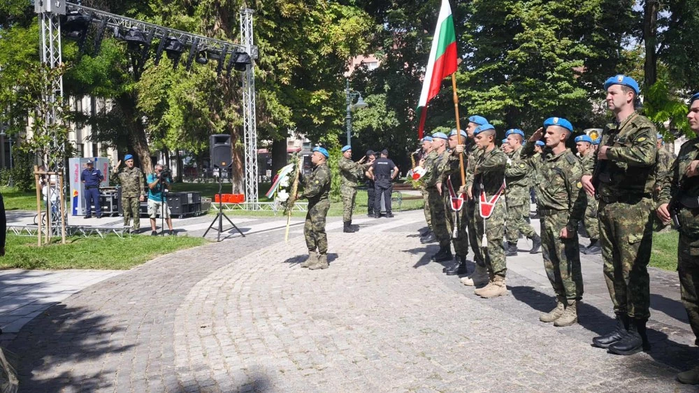 Пловдив се поклони пред делото на Захарий Стоянов и Райчо Николов
