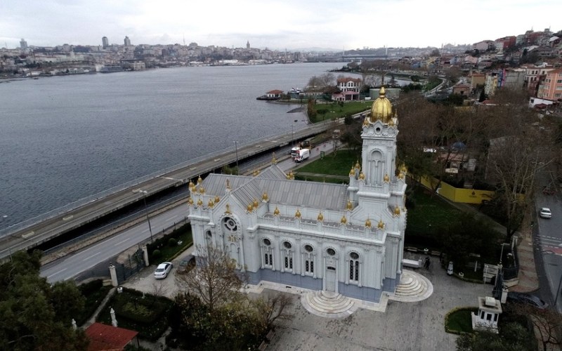 На този ден: Освещават църквата “Св. Стефан“ в Цариград, приемат настоящия химн “Мила Родино“