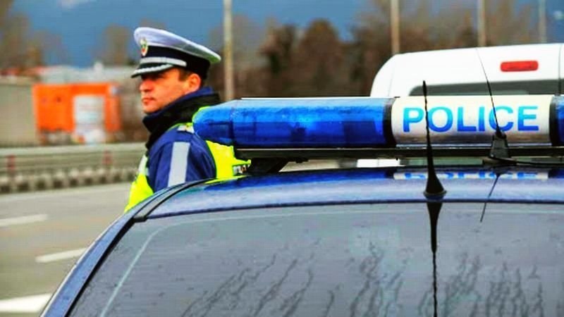 Засилен контрол на полицията по пътищата в трите почивни дни