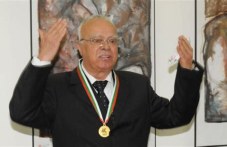 6-godini-bez-koloritniia-prof-yulian-484.jpg