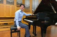 virtuozniiat-pianist-prof-ivan-donchev-995.jpg