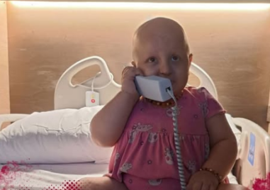 Добрите новини остават мираж за малката София, родителите се молят за чудо