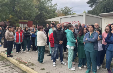 Протестът в УМБАЛ Пловдив става безсрочен, медиците искат досегашния си директор