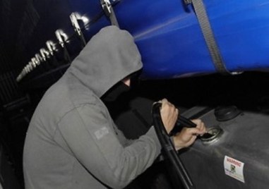 Спипаха криминално проявен да източва гориво в Раковски