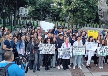 Студенти и медицински работници готвят нов протест в Пловдив