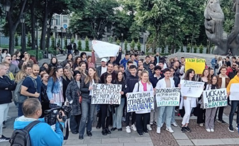 Студенти и медицински работници готвят нов протест в Пловдив