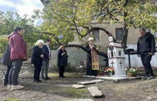 Откриха параклис “Свети Димитър” в кукленското село Яврово на мястото на бутната църквичка