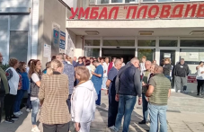Медици от УМБАЛ Пловдив се срещнаха със здравния министър