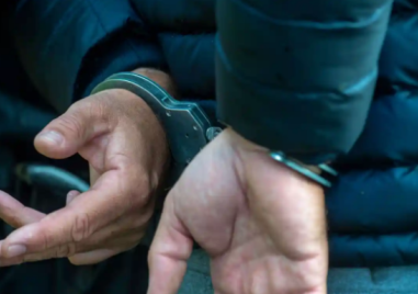 Заловиха мъж, разбил кафе машина в Пловдив, щетите са за 2 бона