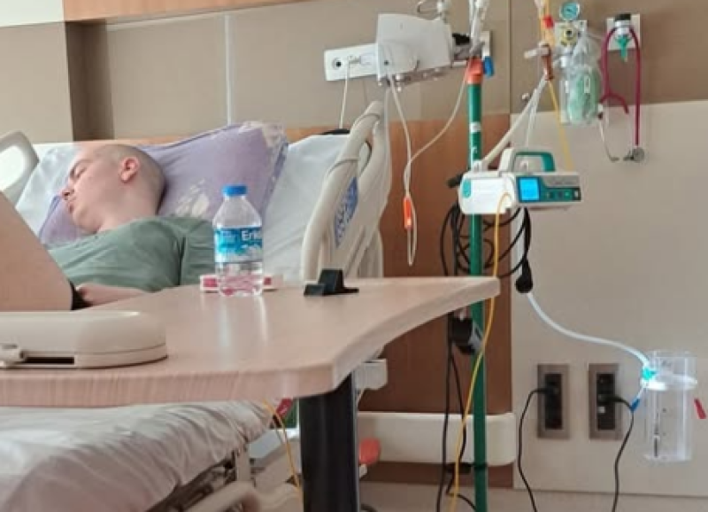 Виктор продължава да се бори с рака и все още има нужда от нашата помощ