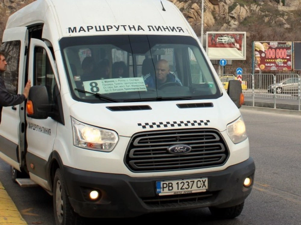 Заради напрежението: Превозвач спира линиите до Труд, Строево и Скутаре
