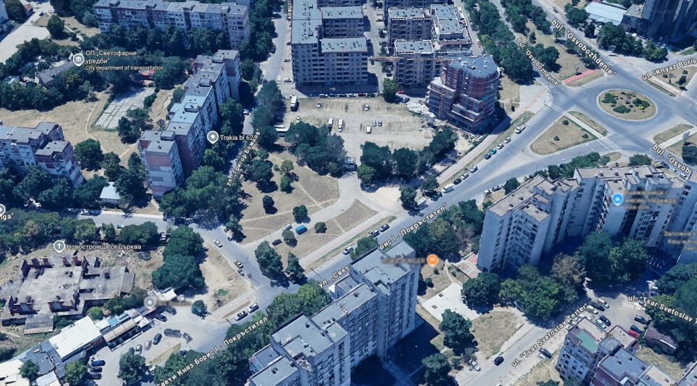 Изграждат многоетажен паркинг с търговски обекти в “Тракия“, райкметът търси подкрепа от държавата