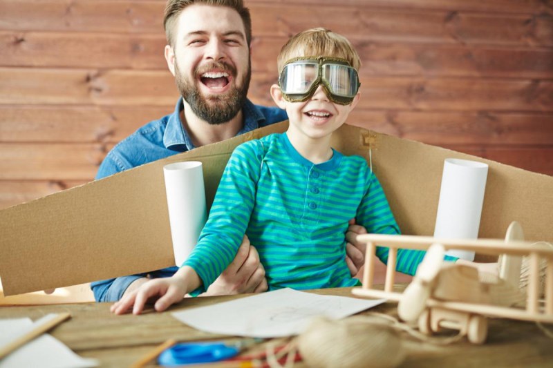 Важните неща, които детето учи само с татко