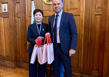 Кметът Костадин Димитров и посланикът на Китай обсъдиха възможности за икономическо и културно партньорство