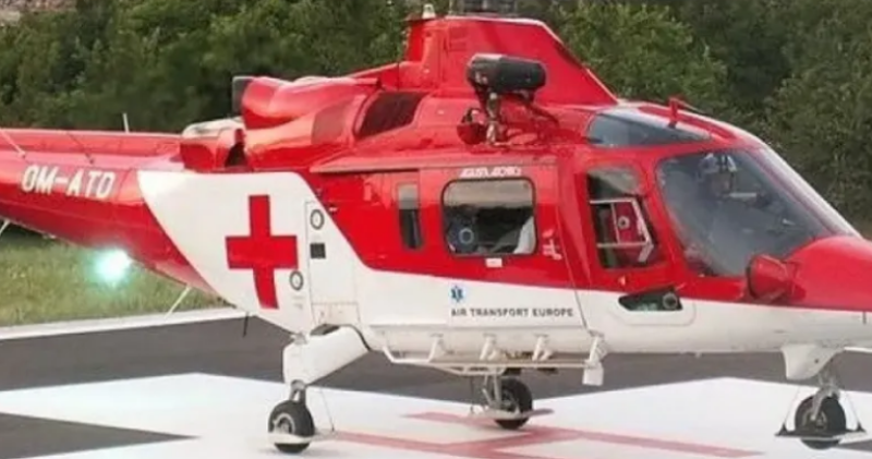 Вдигнаха въздушната линейка за родилка