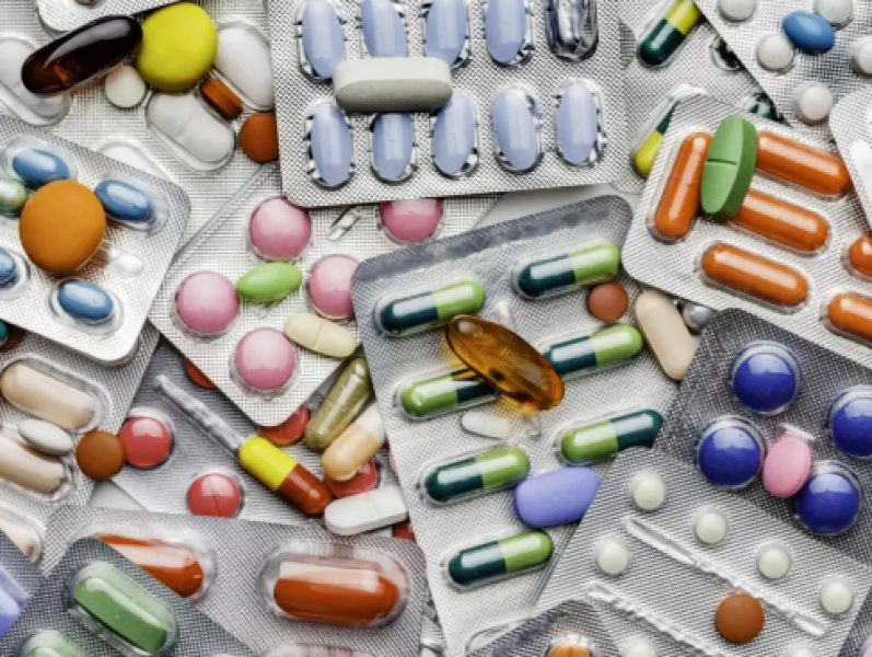 Защо да не приемаме болкоуспокояващи след противогрипна ваксина