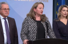 Минималната работна заплата все пак ще бъде 620 евро, вдигат и майчинството за втората година