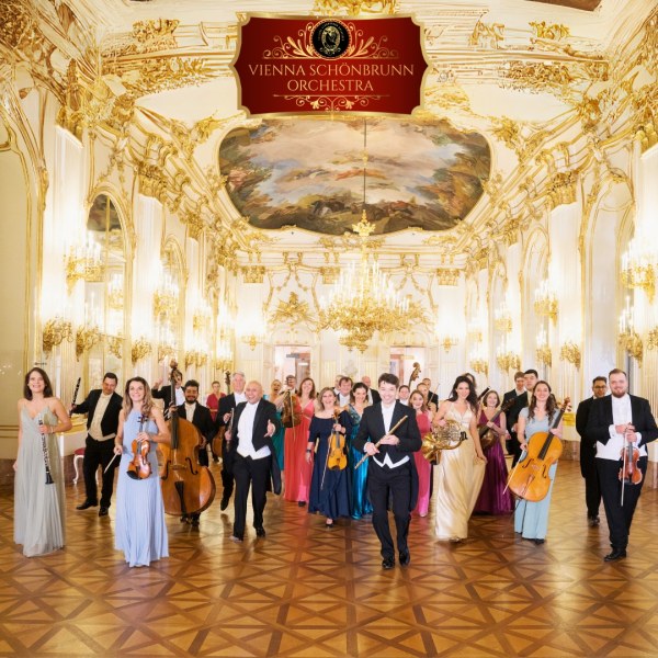 „Виена Шьонбрун Оркестра“ пренася в Пловдив коледния дух на австрийската столица