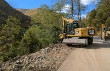 След сигнал на TrafficNews: Започна спешен ремонт на пътя към село Косово