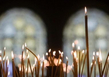 Архангелова задушница е - последната за годината