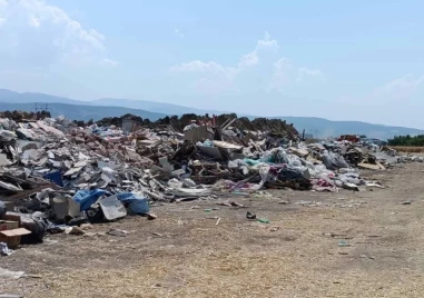 Осъдиха кмета на Стамболийски, ще плаща солена глоба заради незаконни сметища