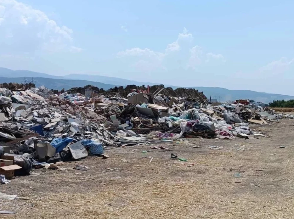 Осъдиха кмета на Стамболийски, ще плаща солена глоба заради незаконни сметища