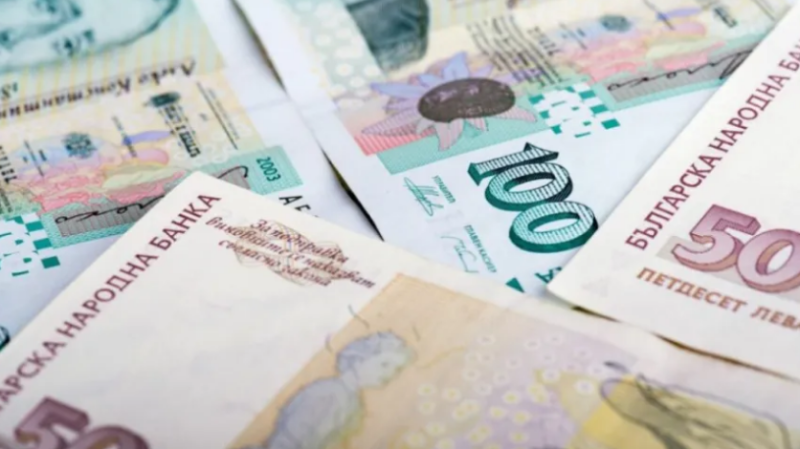 НОИ утвърди проектобюджета за 2026 - колко ще станат майчинството, заплатите и пенсиите