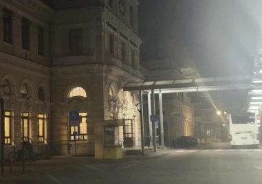 Окървавен и изоставен: Жандармерията откри ранен мъж пред Централна гара в Пловдив