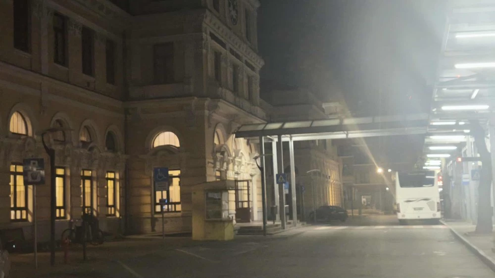 Окървавен и изоставен: Жандармерията откри ранен мъж пред Централна гара в Пловдив