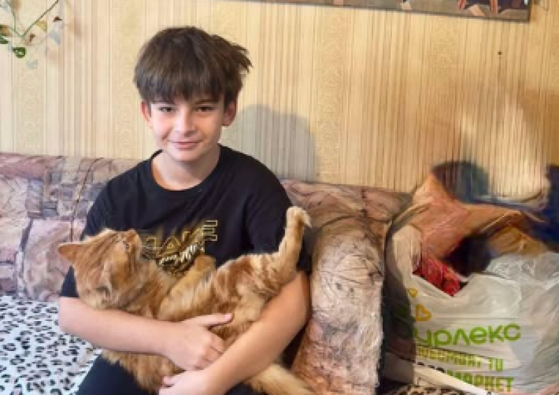 Самотен баща и 12-годишният му син имат нужда от помощ