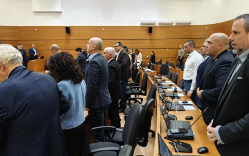 Общинският съвет единодушно гласува отличията за Матей Матеев и Иван Странджев