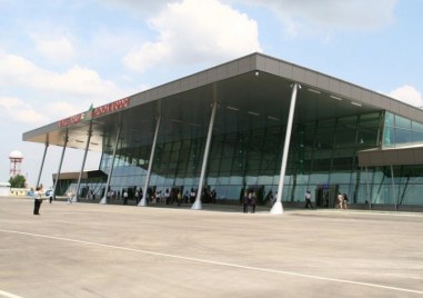 Проблем с финансирането на проекта за жп връзка с летище Пловдив, кметът иска съдействие от депутати