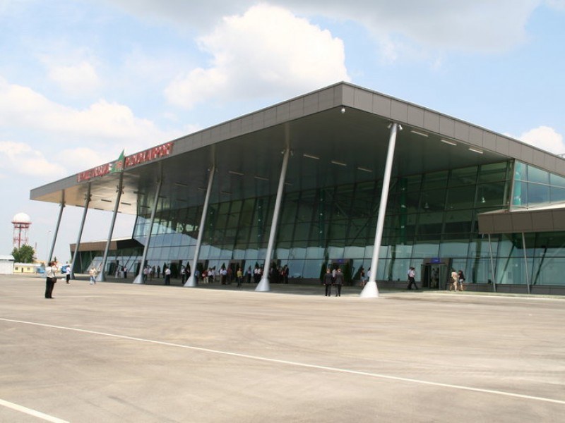 Проблем с финансирането на проекта за жп връзка с летище Пловдив, кметът иска съдействие от депутати