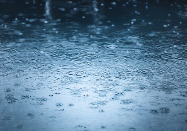 Обявиха оранжев и жълт код за опасно време утре