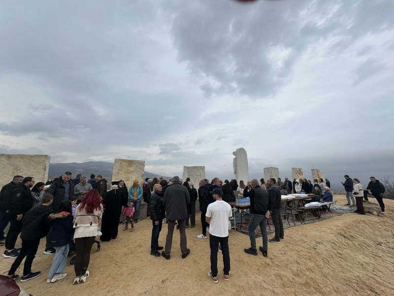 Осветиха светите седем Архангели над Куклен