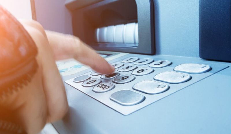 Зареждат банкоматите с евро в нощта на 1 януари